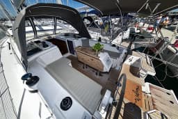 Bavaria C38 in Sukošan / D-Marin Dalmacija Marina thumbnail 10