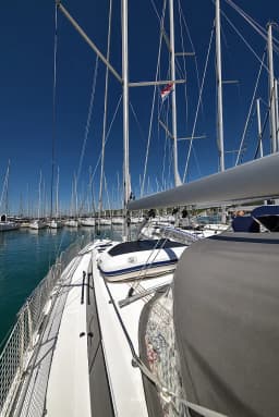 Bavaria C38 in Sukošan / D-Marin Dalmacija Marina thumbnail 12