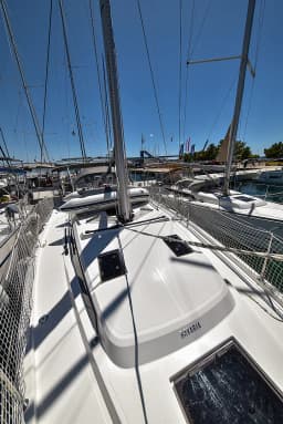 Bavaria C38 in Sukošan / D-Marin Dalmacija Marina thumbnail 15