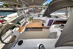 Bavaria C38 in Sukošan / D-Marin Dalmacija Marina thumbnail 18