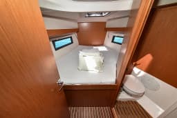 Bavaria C38 in Sukošan / D-Marin Dalmacija Marina thumbnail 4