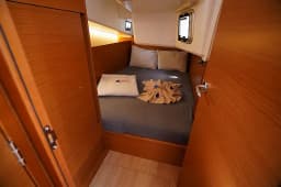 Sun Odyssey 410 in Rhodes New Marina thumbnail 11