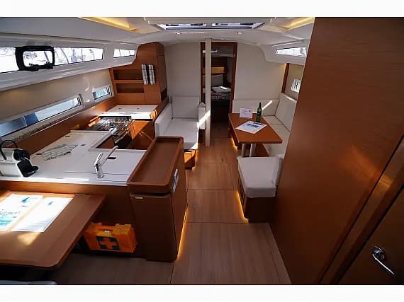 Sun Odyssey 410 in Rhodes New Marina - Photo 3