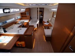 Sun Odyssey 410 in Rhodes New Marina thumbnail 2