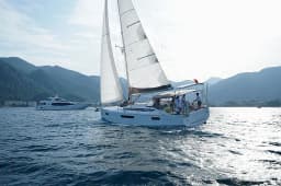 Sun Odyssey 410 in Rhodes New Marina thumbnail 24