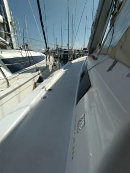 Dufour 430 in Corfu / Gouvia / D-Marin Marina Gouvia thumbnail 33