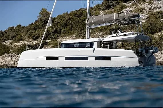 Dufour Catamaran 48 in Salerno / Marina d'Arechi - Photo 1