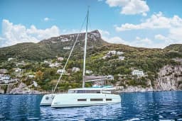 Dufour Catamaran 48 in Salerno / Marina d'Arechi thumbnail 9
