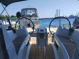 Sun Odyssey 349 in Pula / Marina Polesana thumbnail 2