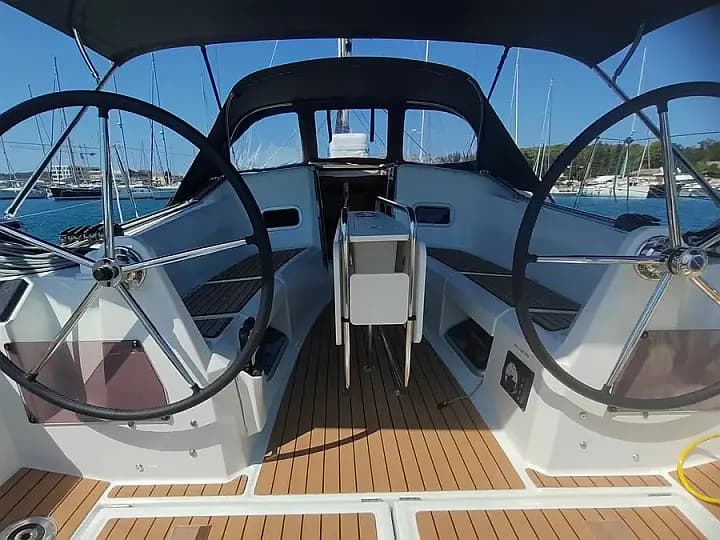 Sun Odyssey 349 in Pula / Marina Polesana - Photo 1