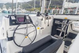 Lagoon 42 in Eden Island / Mahe, Victoria / Eden Island Marina thumbnail 8