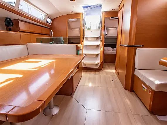 Sun Odyssey 449 in Kiato - Photo 3