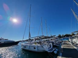 Bavaria C46 in Zadar / Marina Zadar thumbnail 11