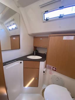 Bavaria Cruiser 46 in Athens / Alimos Marina thumbnail 19