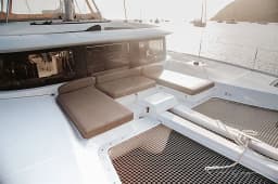 Lagoon 46 in Mallorca / Palma de Mallorca / La Lonja Marina Charter thumbnail 7