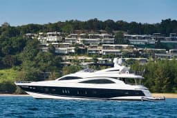 Sunseeker 90 in Phuket / Ao Po Grand Marina thumbnail 16