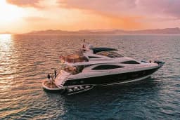 Sunseeker 90 in Phuket / Ao Po Grand Marina thumbnail 28