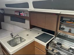 Oceanis 34.1 in Fethiye / Ece Marina thumbnail 8