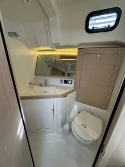 Oceanis 46.1 in Salerno / Marina d'Arechi thumbnail 17