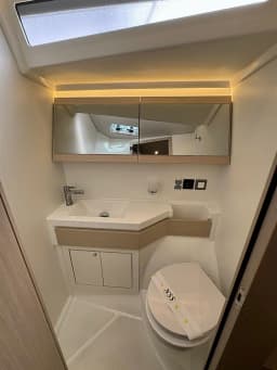 Oceanis 46.1 in Salerno / Marina d'Arechi thumbnail 4