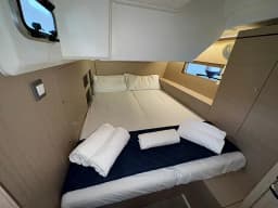 Oceanis 46.1 in Salerno / Marina d'Arechi thumbnail 9