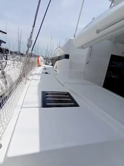 Lagoon 50 in Athens / Alimos Marina thumbnail 21