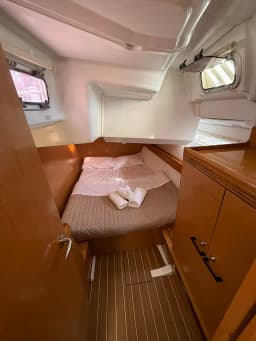 Sun Odyssey 42DS in Volos / Port of Volos thumbnail 11