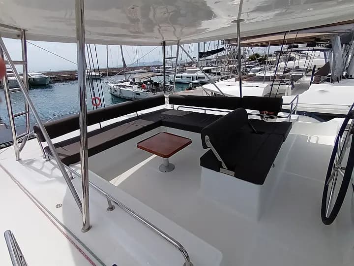 Lagoon 51 in Athens / Alimos Marina - Photo 5
