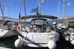 Sun Odyssey 469 in Volos / Port of Volos thumbnail 5