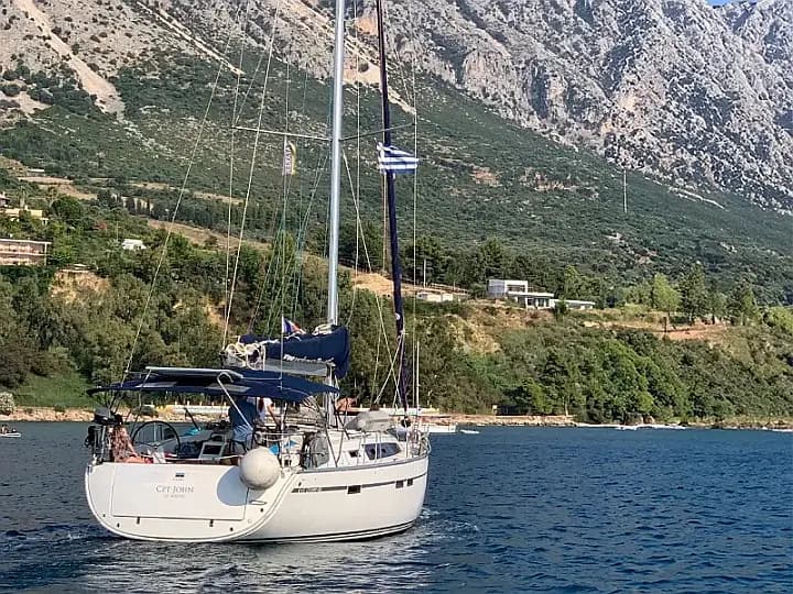 Bavaria 46 Cruiser in Lefkada / Nikiana Marina - Photo 4