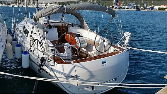Bavaria Cruiser 37 in Sukošan / D-Marin Dalmacija Marina - Photo 1