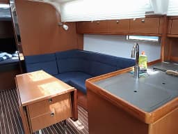 Bavaria Cruiser 37 in Sukošan / D-Marin Dalmacija Marina thumbnail 2