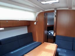 Bavaria Cruiser 37 in Sukošan / D-Marin Dalmacija Marina thumbnail 3