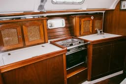 Oceanis 381 in Volos / Port of Volos thumbnail 11