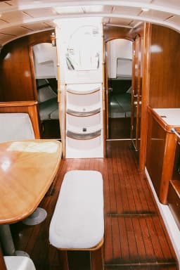Oceanis 381 in Volos / Port of Volos thumbnail 17