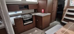 Oceanis 40.1 in Kefalonia / Sami Port thumbnail 11