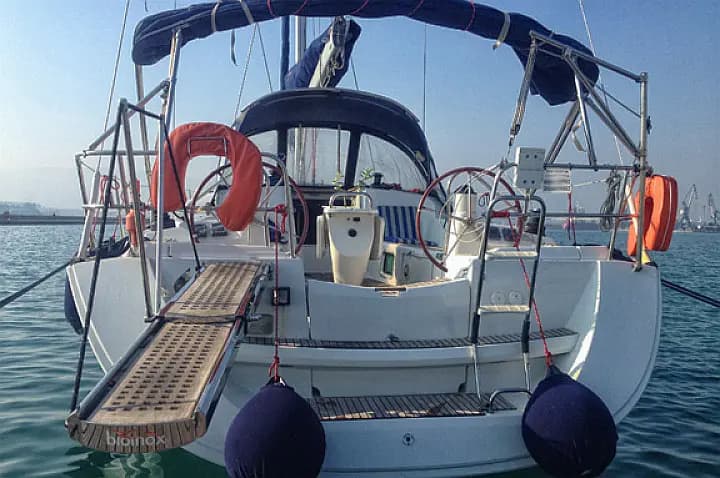 Sun Odyssey 42 i in Volos / Port of Volos - Photo 4