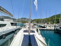 Dufour 430 in Göcek Mucev Marina thumbnail 12