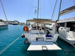 Dufour 430 in Göcek Mucev Marina thumbnail 16