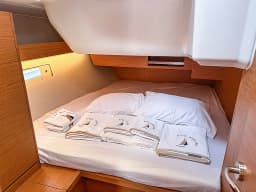 Dufour 430 in Göcek Mucev Marina thumbnail 18