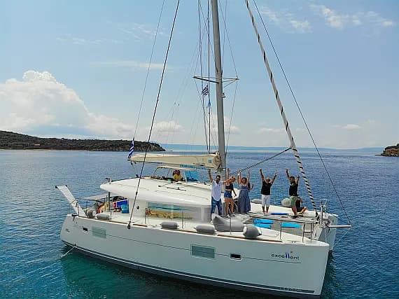 Lagoon 400 in Ormos Panagias, Chalkidiki / Ormos Panagias - Photo 2