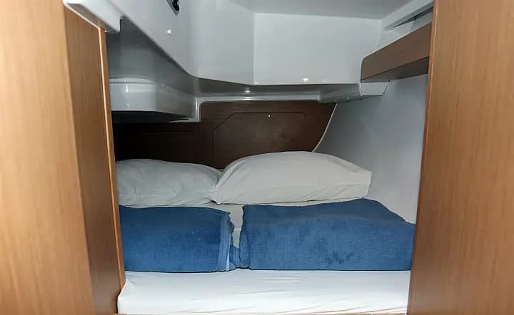 Sun Odyssey 319 in Pula / ACI Marina Pula - Photo 5