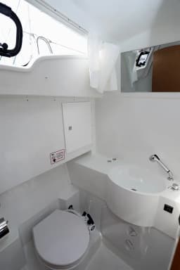 Sun Odyssey 319 in Pula / ACI Marina Pula thumbnail 5