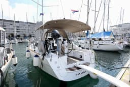 Sun Odyssey 319 in Pula / ACI Marina Pula thumbnail 8