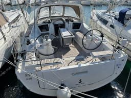 Oceanis 41.1 in Sukošan / D-Marin Dalmacija Marina thumbnail 10