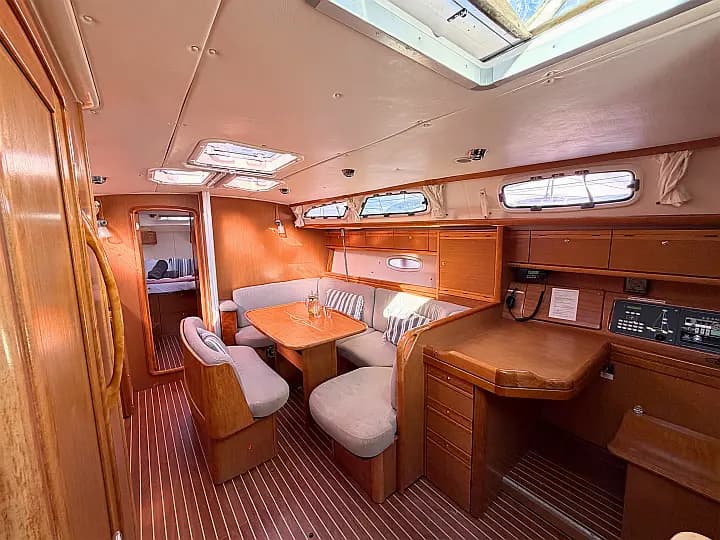 Bavaria Cruiser 40 in Lefkada / Vliho Yacht Club - Photo 4