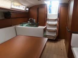 Sun Odyssey 419 in Mallorca / Palma de Mallorca / La Lonja Marina Charter thumbnail 14
