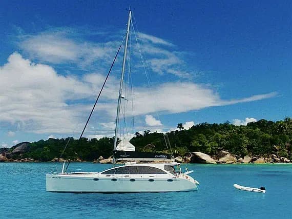 DH 550 in Eden Island / Mahe, Victoria / Eden Island Marina - Photo 2