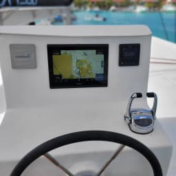 DH 550 in Eden Island / Mahe, Victoria / Eden Island Marina thumbnail 14