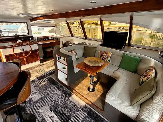 DH 550 in Eden Island / Mahe, Victoria / Eden Island Marina - Photo 3